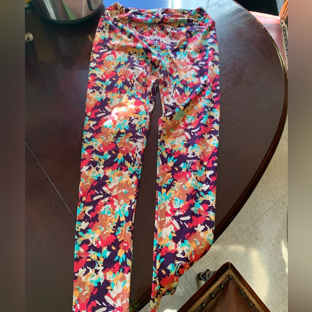 Multicolored patterned LulaRoe one size leggings